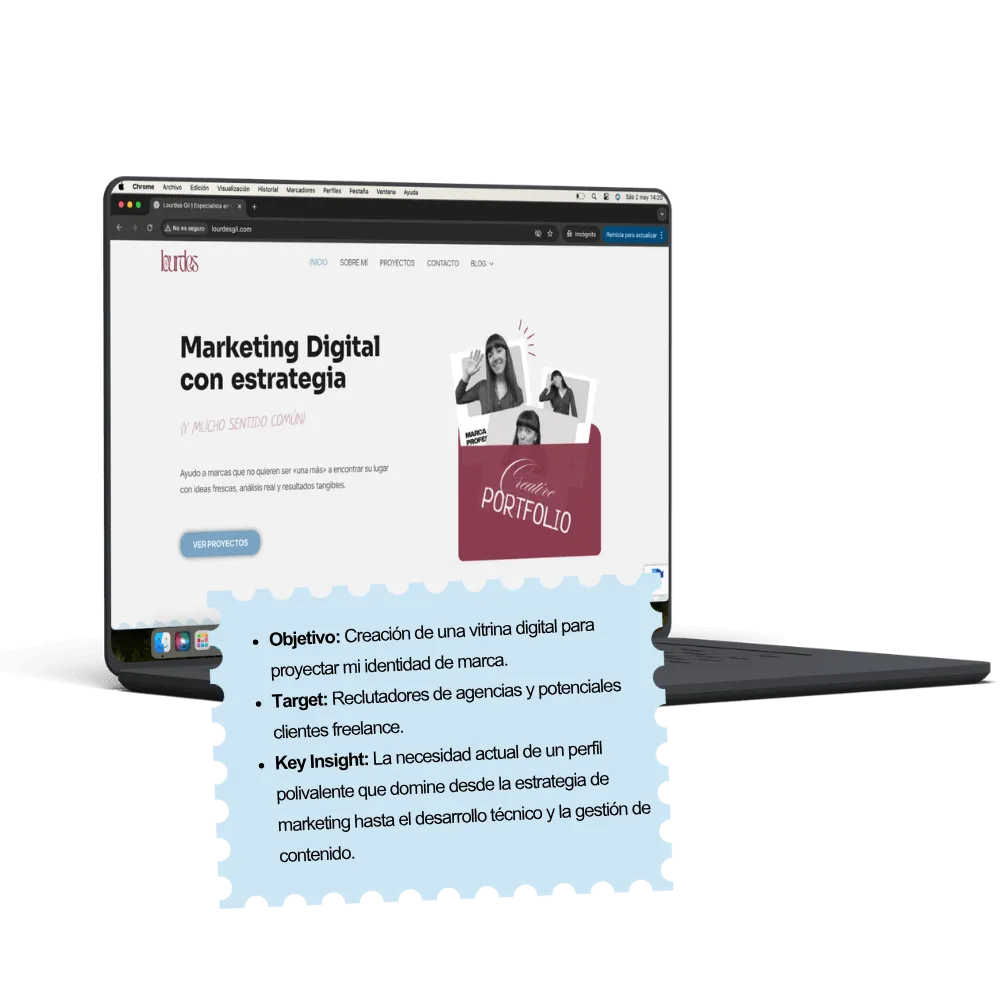 Laptop con la página de inicio "Marketing Digital con estrategia".